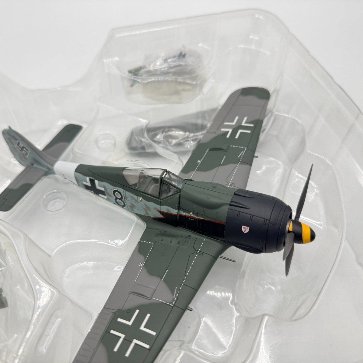 Hobby Master HA7404 1:48 Focke Wulf FW 190 A - 8/R2, Willi Maximowitz, France 1944 - Hobby Master