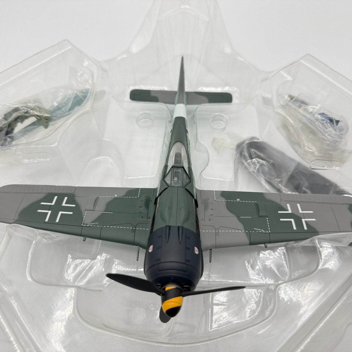 Hobby Master HA7404 1:48 Focke Wulf FW 190 A - 8/R2, Willi Maximowitz, France 1944 - Hobby Master
