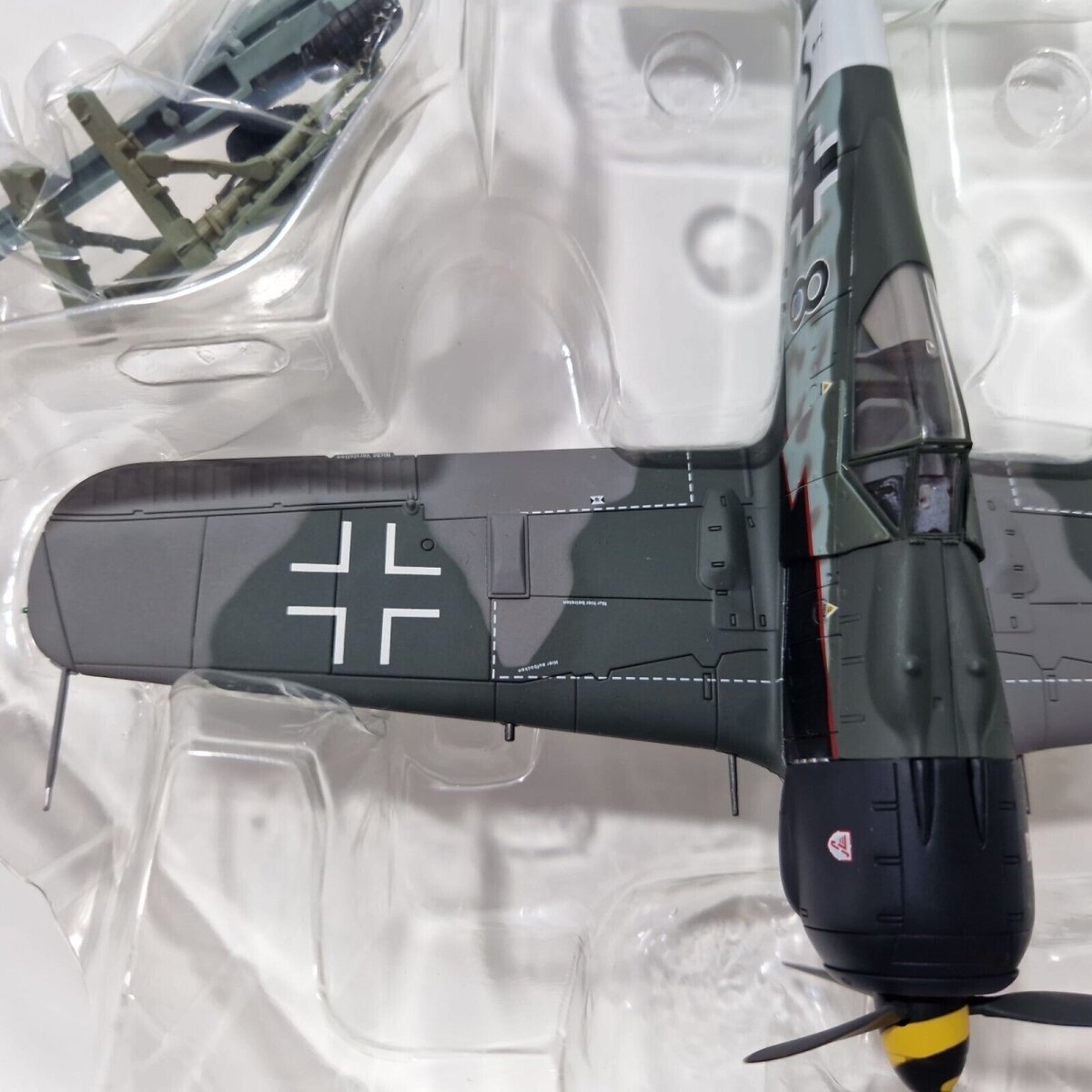 Hobby Master 1:48 FW - 190 A - 8/R2 JG.3 Willi Maximowitz France 1944 Limited Edition HA7404 - Hobby Master