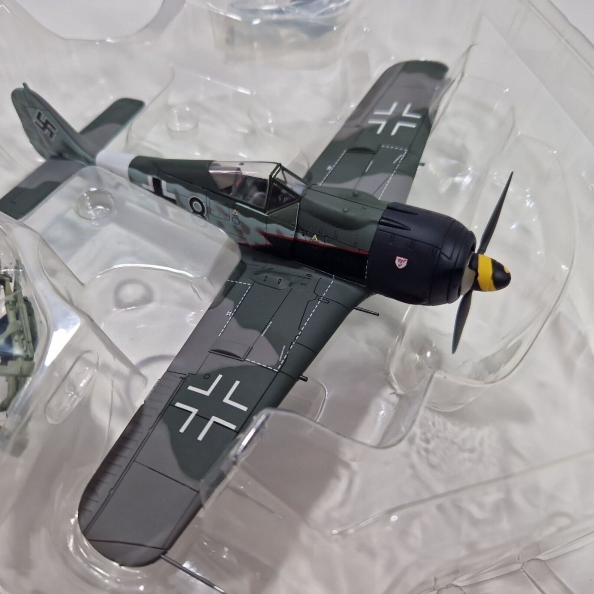 Hobby Master 1:48 FW - 190 A - 8/R2 JG.3 Willi Maximowitz France 1944 Limited Edition HA7404 - Hobby Master