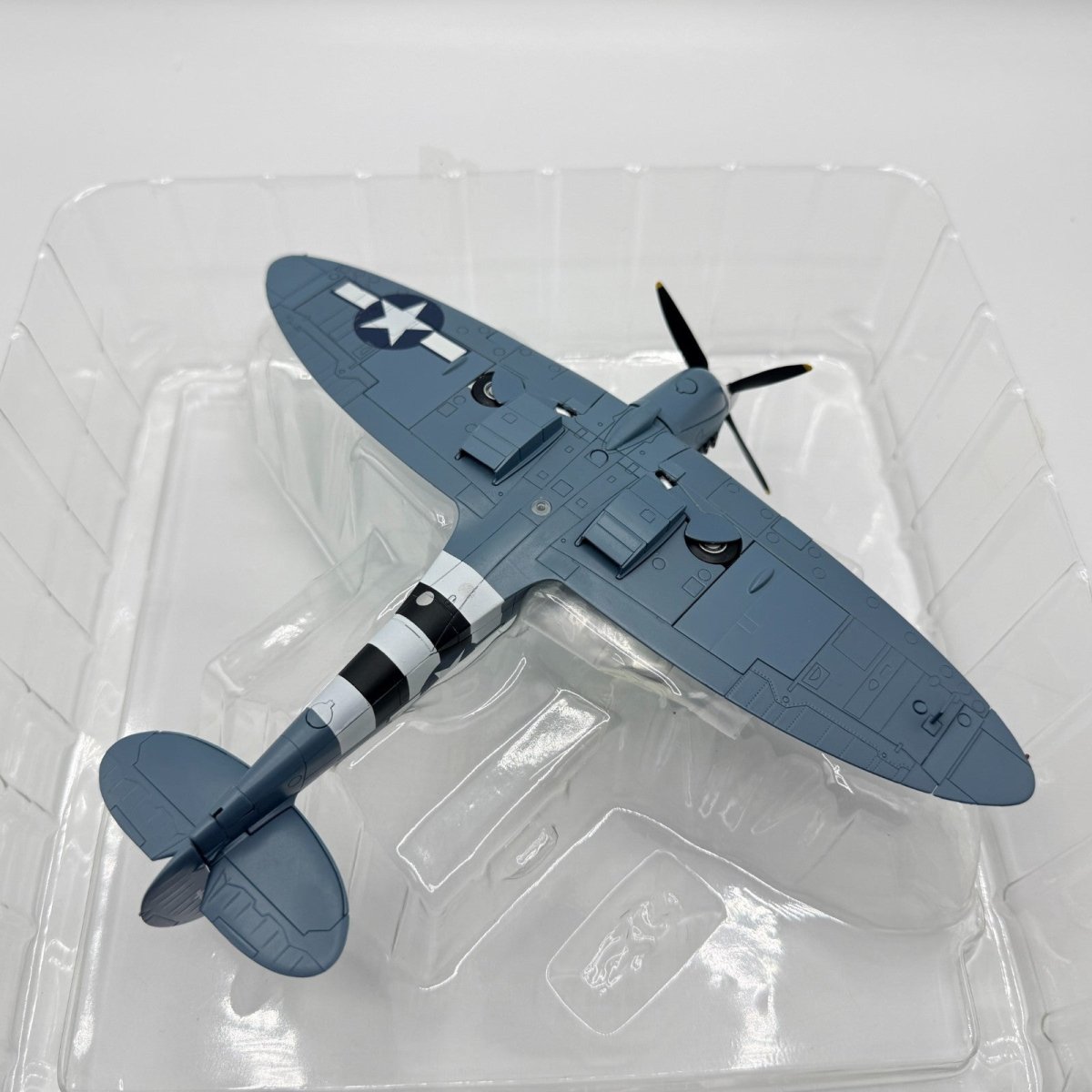 Hobby Master HA7606 1:48 Supermarine Spitfire PR.Mk XI USAAF 7th PRG, 22nd PRS - Hobby Master