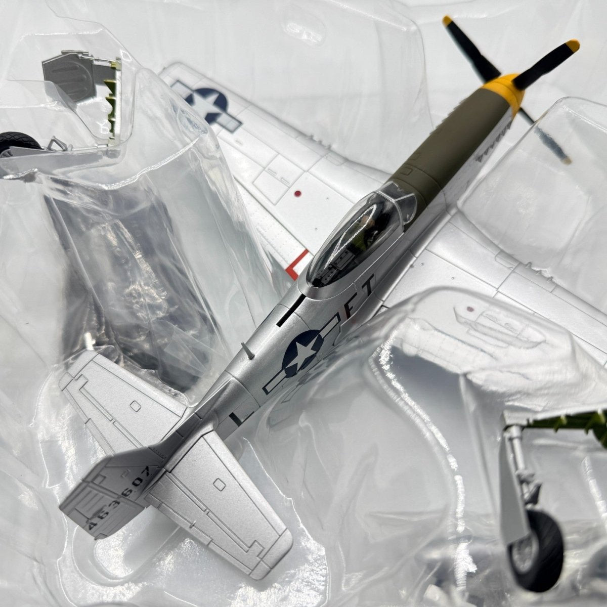Hobby Master HA7701 1:48 P - 51D Mustang 'Lt Col Glen Eagleston' Limited Edition - Hobby Master