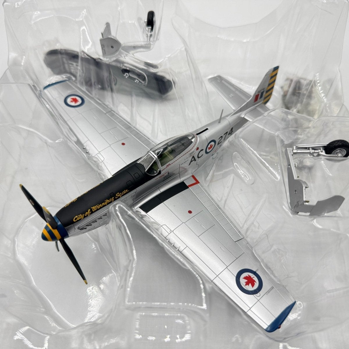 Hobby Master HA7707 1:48 P - 51D Mustang, 402 City of Winnipeg Sqn, RCAF - Hobby Master