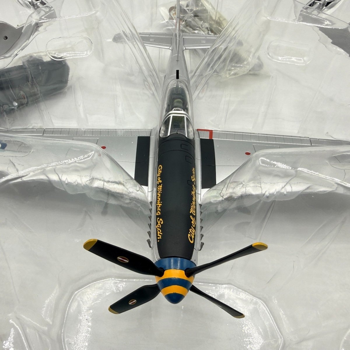 Hobby Master HA7707 1:48 P - 51D Mustang, 402 City of Winnipeg Sqn, RCAF - Hobby Master