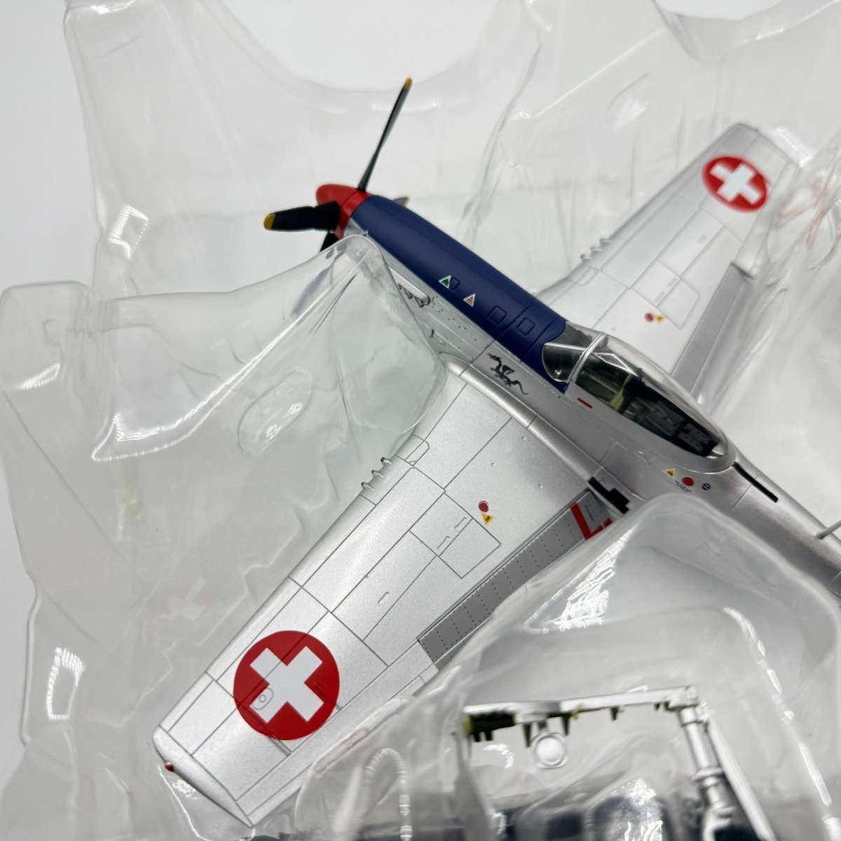 Hobby Master HA7725 1:48 P - 51D Mustang J - 2061, FISt 16, Swiss AF, September 1949 - Hobby Master