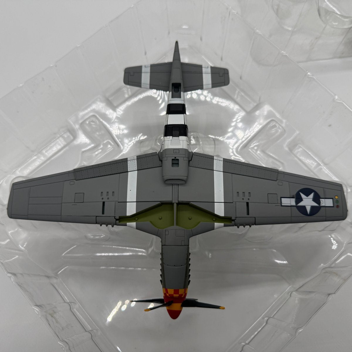 Hobby Master HA7727 1:48 P-51D Mustang USAAF 357th FG Passion Wagon 1945 - Hobby Master