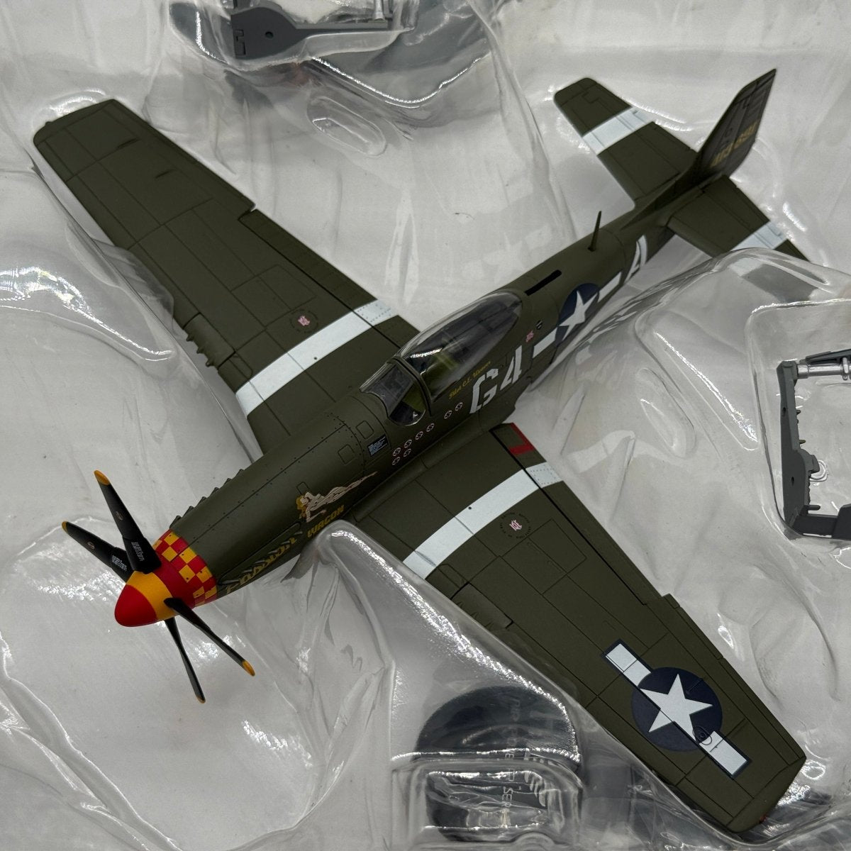 Hobby Master HA7727 1:48 P-51D Mustang USAAF 357th FG Passion Wagon 1945 - Hobby Master
