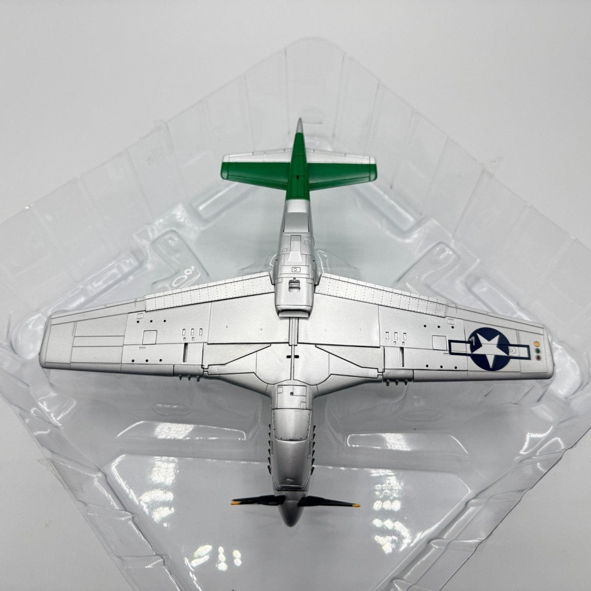 Hobby Master HA7743B 1:48 P - 51D Mustang Capt Abner Aust, USAAF, Iwo Jima 1945 - Hobby Master