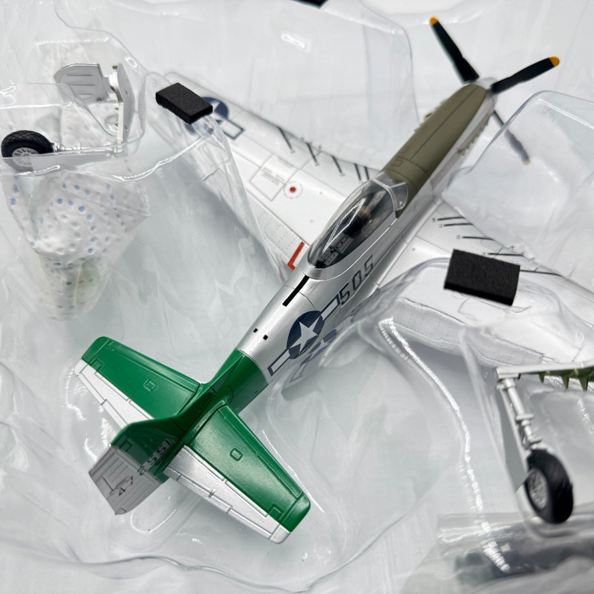 Hobby Master HA7743B 1:48 P - 51D Mustang Capt Abner Aust, USAAF, Iwo Jima 1945 - Hobby Master