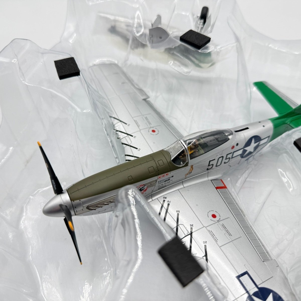 Hobby Master HA7743B 1:48 P - 51D Mustang Capt Abner Aust, USAAF, Iwo Jima 1945 - Hobby Master