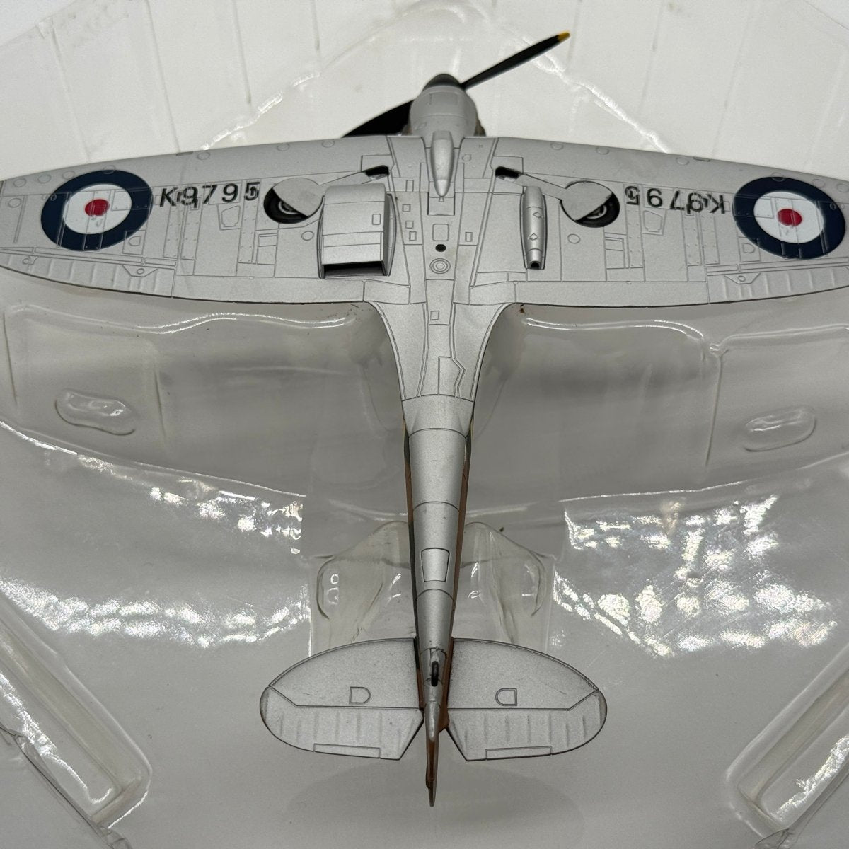 Hobby Master HA7804 1:48 Spitfire "K9795" RAF 19 Sqn, Duxford 1938 - Hobby Master