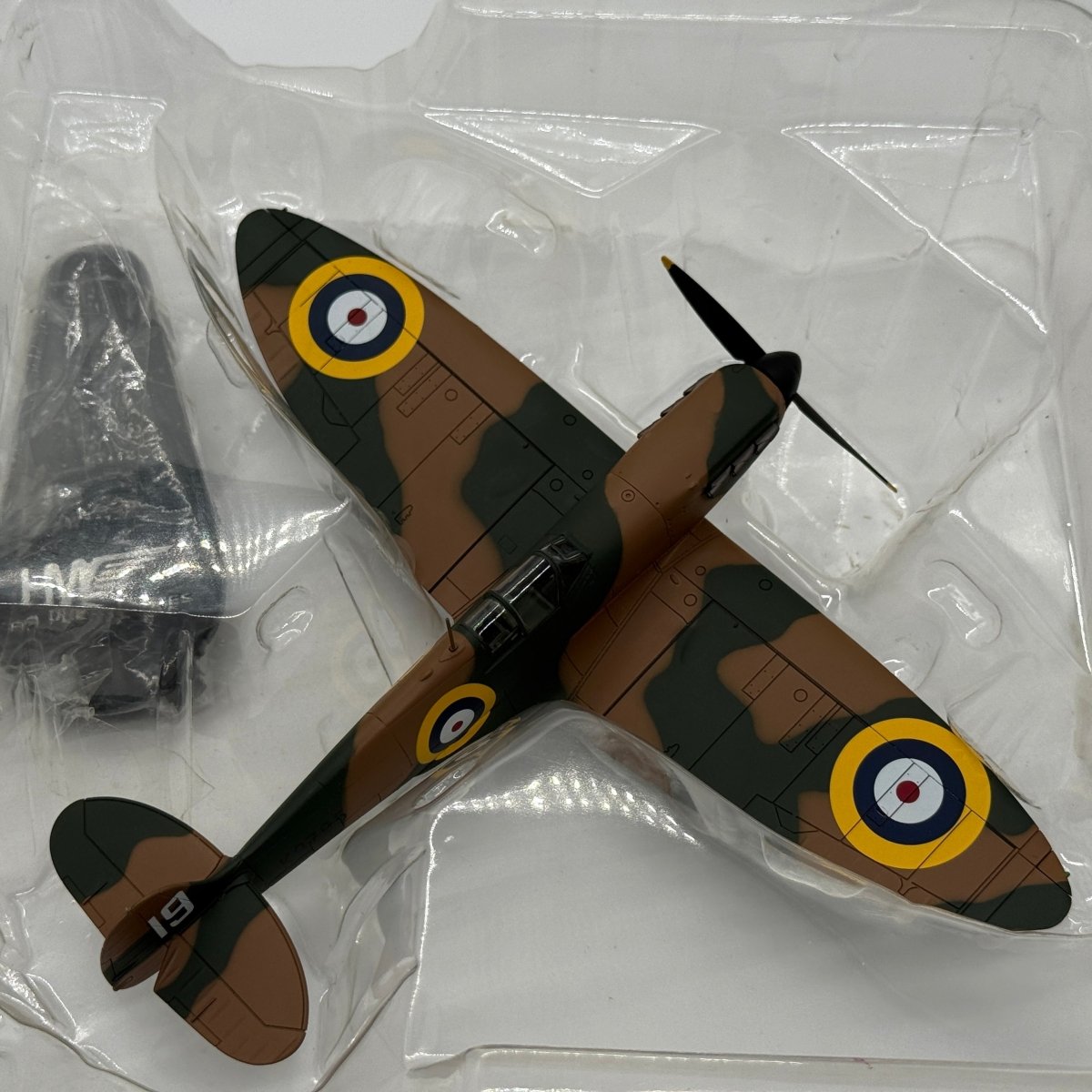 Hobby Master HA7804 1:48 Spitfire "K9795" RAF 19 Sqn, Duxford 1938 - Hobby Master