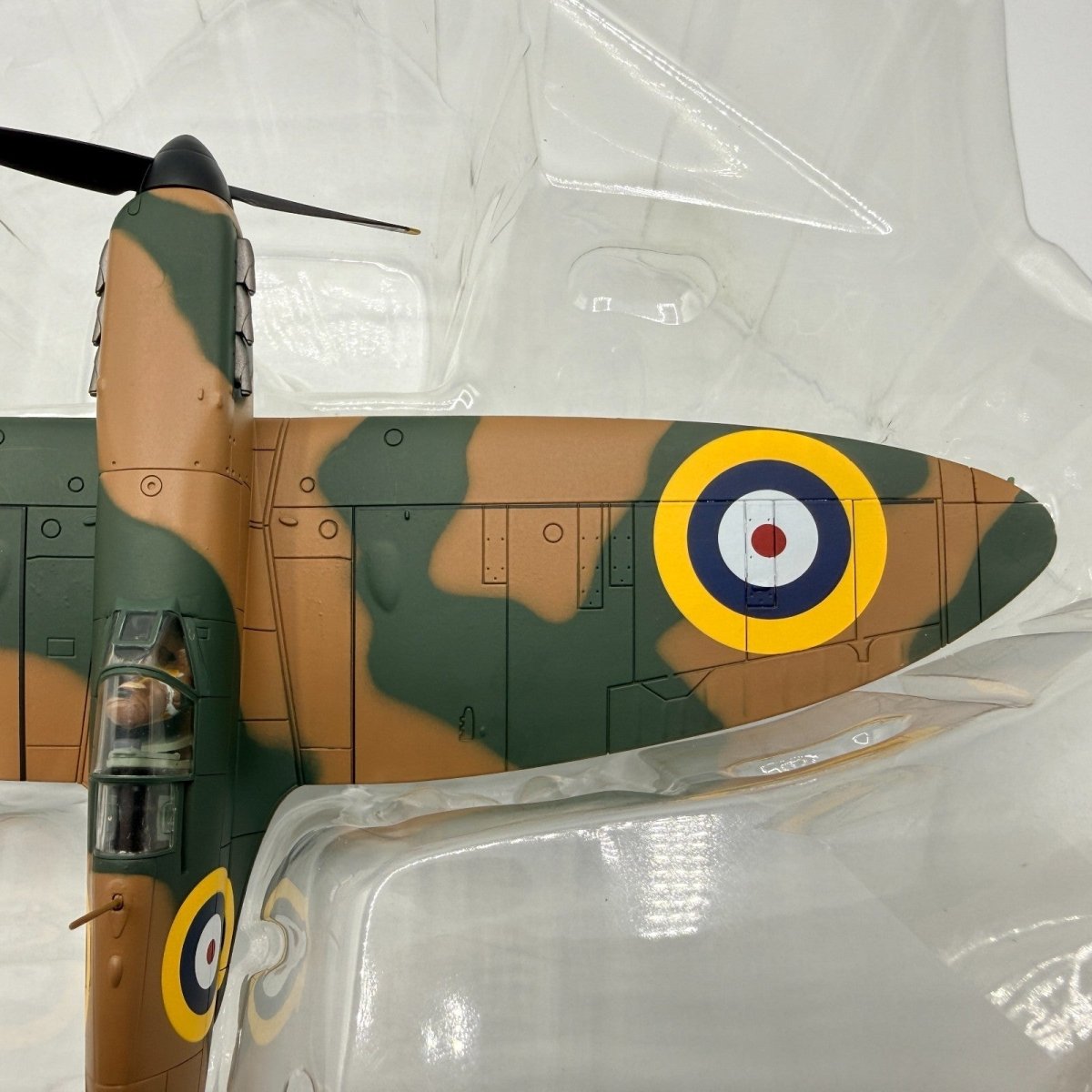 Hobby Master HA7804 1:48 Spitfire "K9795" RAF 19 Sqn, Duxford 1938 - Hobby Master