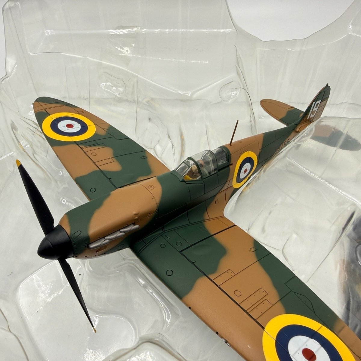Hobby Master HA7804 1:48 Spitfire "K9795" RAF 19 Sqn, Duxford 1938 - Hobby Master