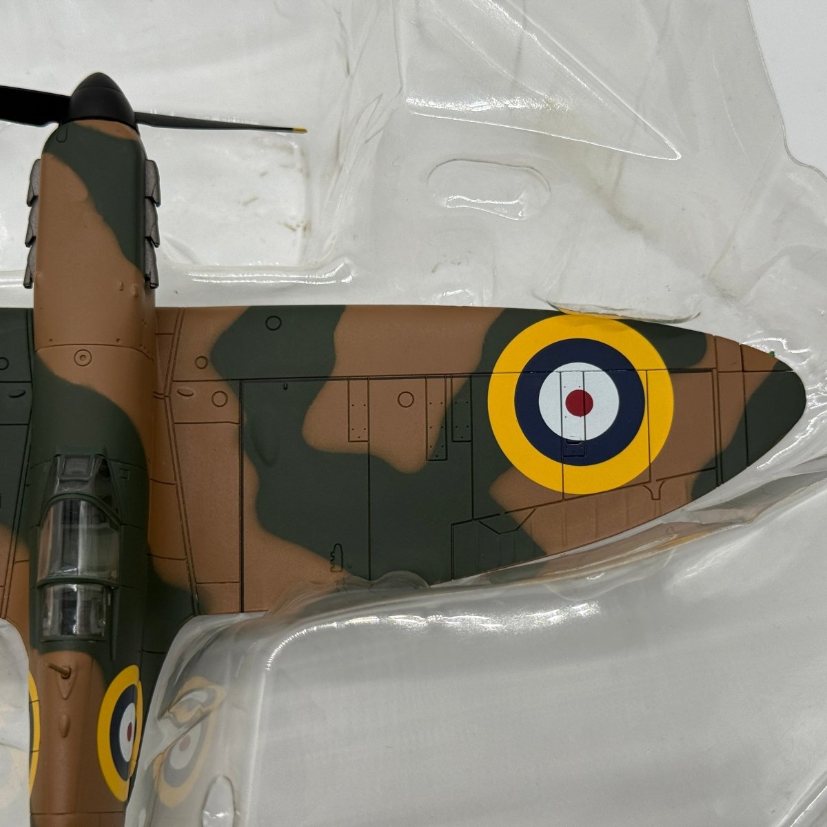 Hobby Master HA7804 1:48 Spitfire "K9795" RAF 19 Sqn, Duxford 1938 - Hobby Master
