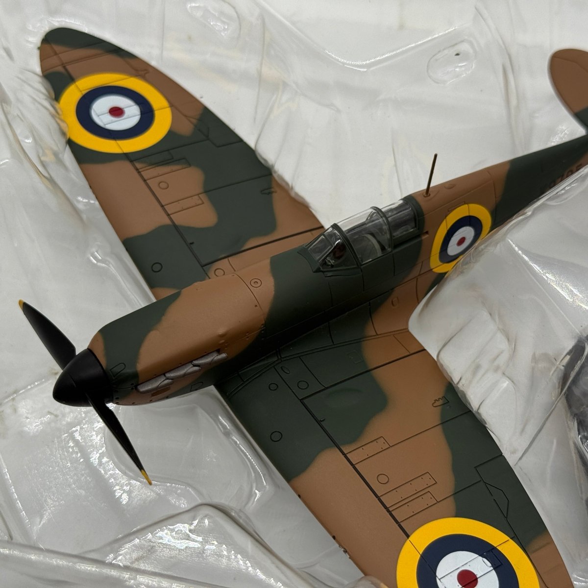 Hobby Master HA7804 1:48 Spitfire "K9795" RAF 19 Sqn, Duxford 1938 - Hobby Master