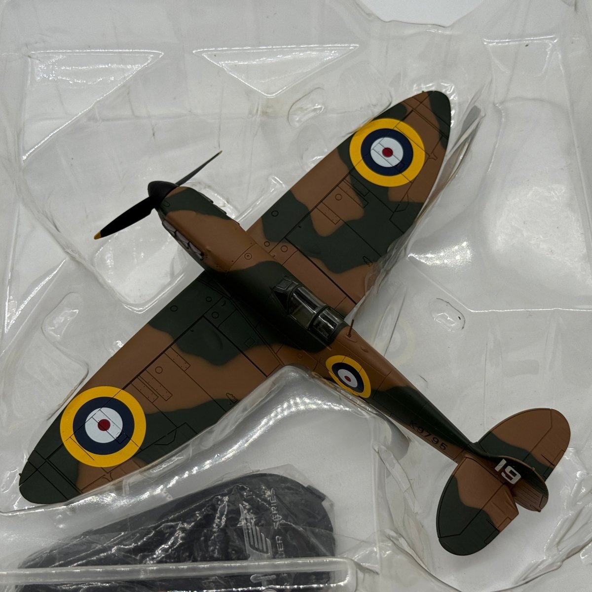 Hobby Master HA7804 1:48 Spitfire "K9795" RAF 19 Sqn, Duxford 1938 - Hobby Master