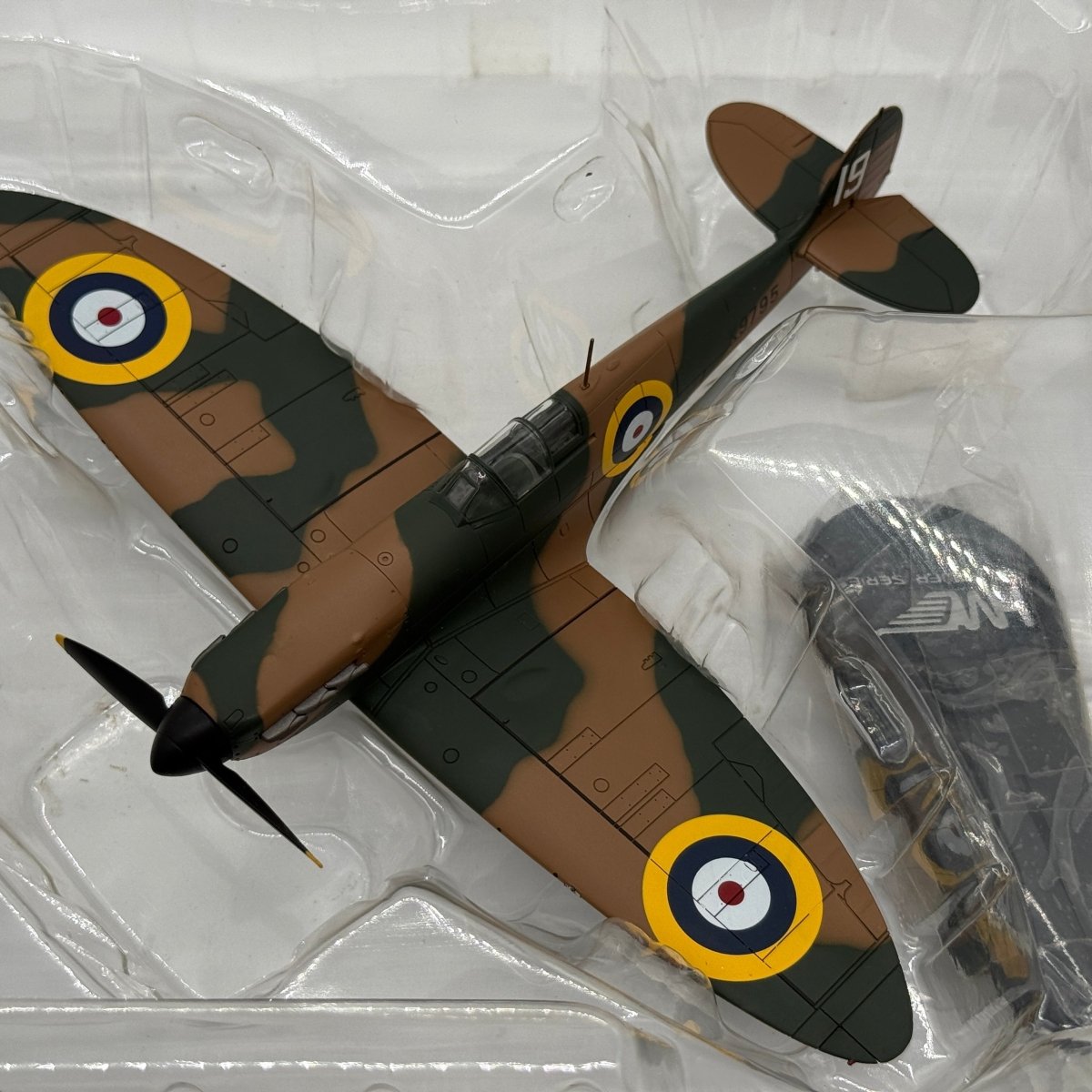 Hobby Master HA7804 1:48 Spitfire "K9795" RAF 19 Sqn, Duxford 1938 - Hobby Master