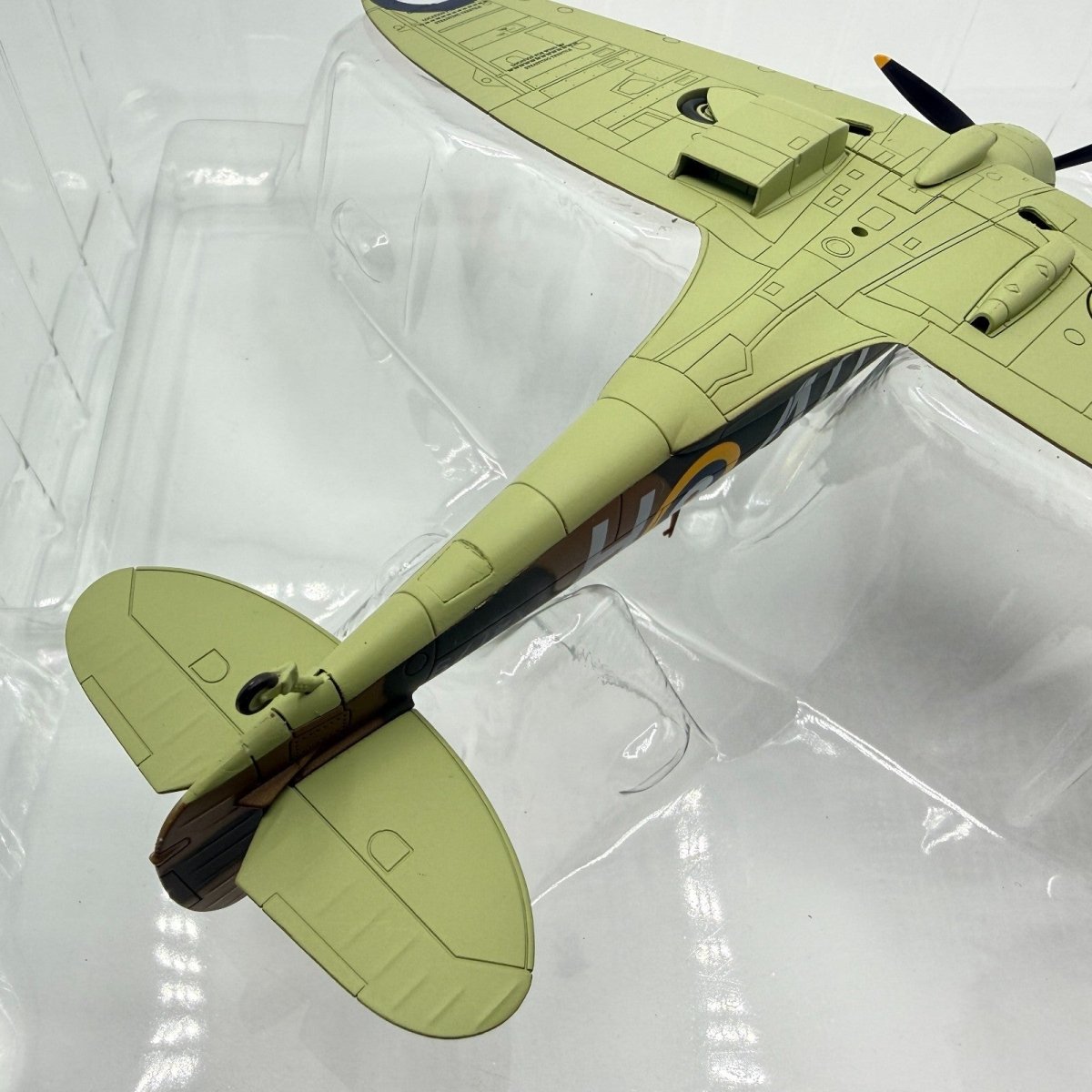 Hobby Master HA7810 1:48 Spitfire Mk.Ia X4179/QV - H, Flt Sgt G Unwin, 19 Sqn - Hobby Master