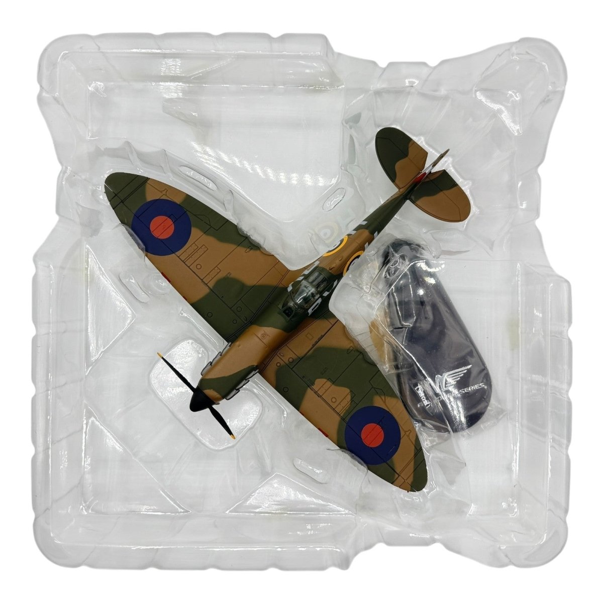 Hobby Master HA7810 1:48 Spitfire Mk.Ia X4179/QV - H, Flt Sgt G Unwin, 19 Sqn - Hobby Master