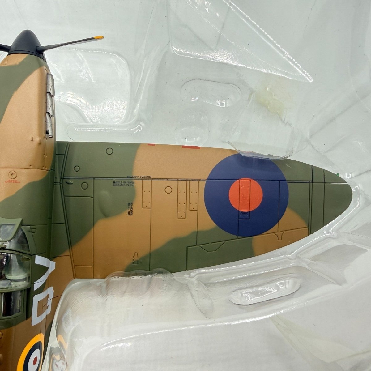 Hobby Master HA7810 1:48 Spitfire Mk.Ia X4179/QV - H, Flt Sgt G Unwin, 19 Sqn - Hobby Master