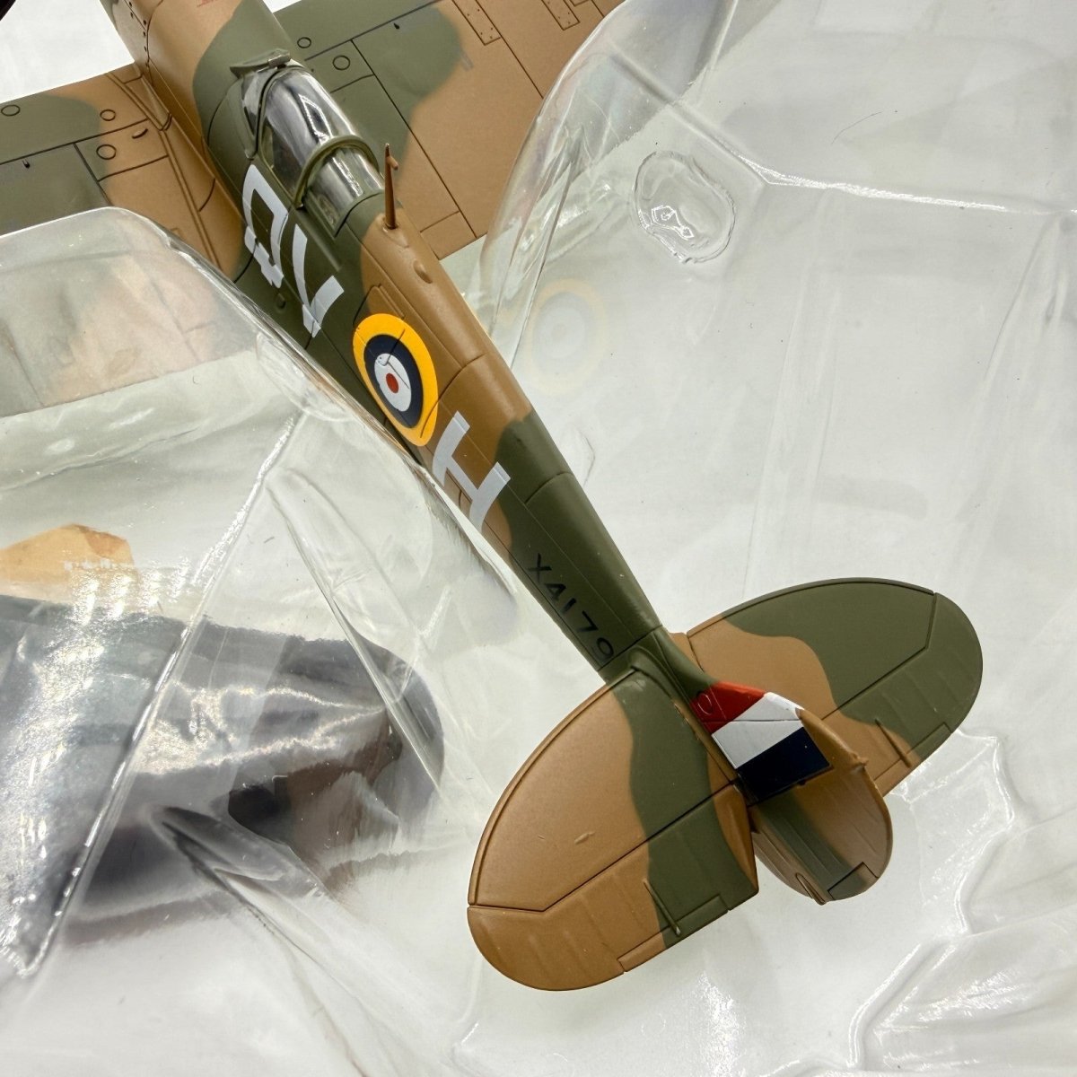 Hobby Master HA7810 1:48 Spitfire Mk.Ia X4179/QV - H, Flt Sgt G Unwin, 19 Sqn - Hobby Master