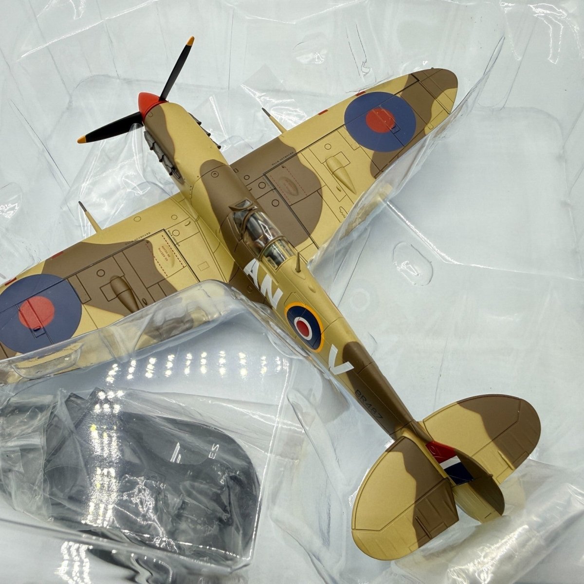 Hobby Master HA7851 1:48 Spitfire VB Tropical BR487/AN - V Tunisia 1943 Diecast - Hobby Master