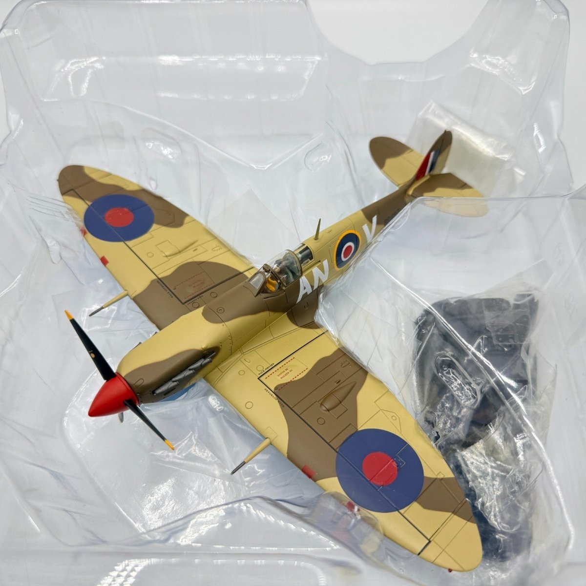 Hobby Master HA7851 1:48 Spitfire VB Tropical BR487/AN - V Tunisia 1943 Diecast - Hobby Master