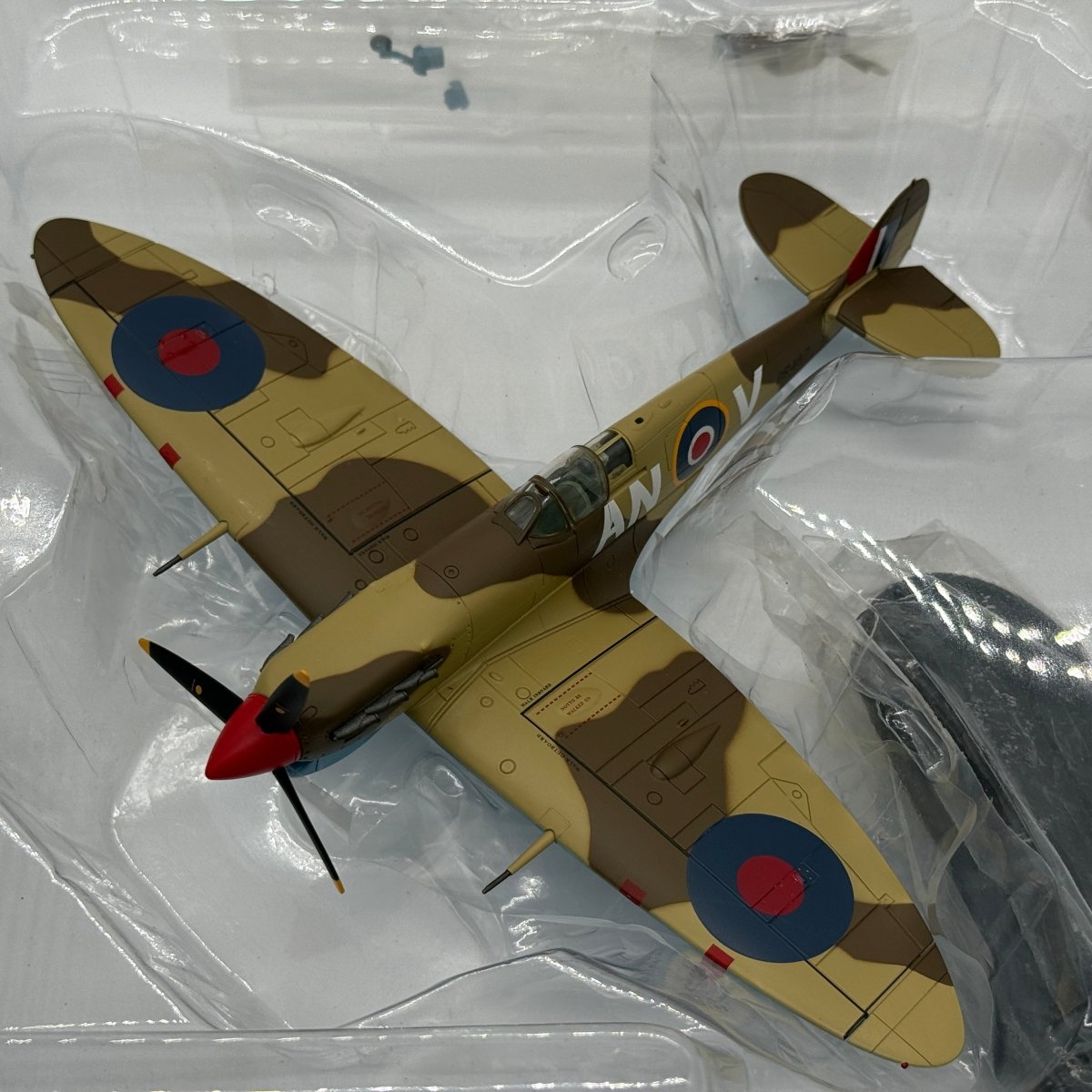 Hobby Master HA7851 1:48 Supermarine Spitfire Mk V RCAF No.417 Sqn AN-V BR487 Tunisia 1943 - Hobby Master