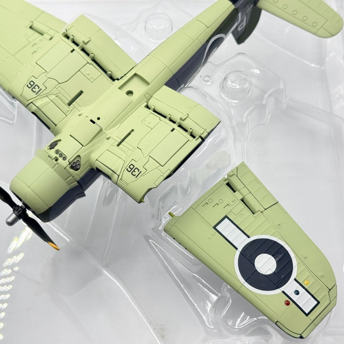 Hobby Master HA8205 1:48 Corsair Mk.II, 1836 Sqn, HMS Victorious, Sakishima 1945 - Hobby Master