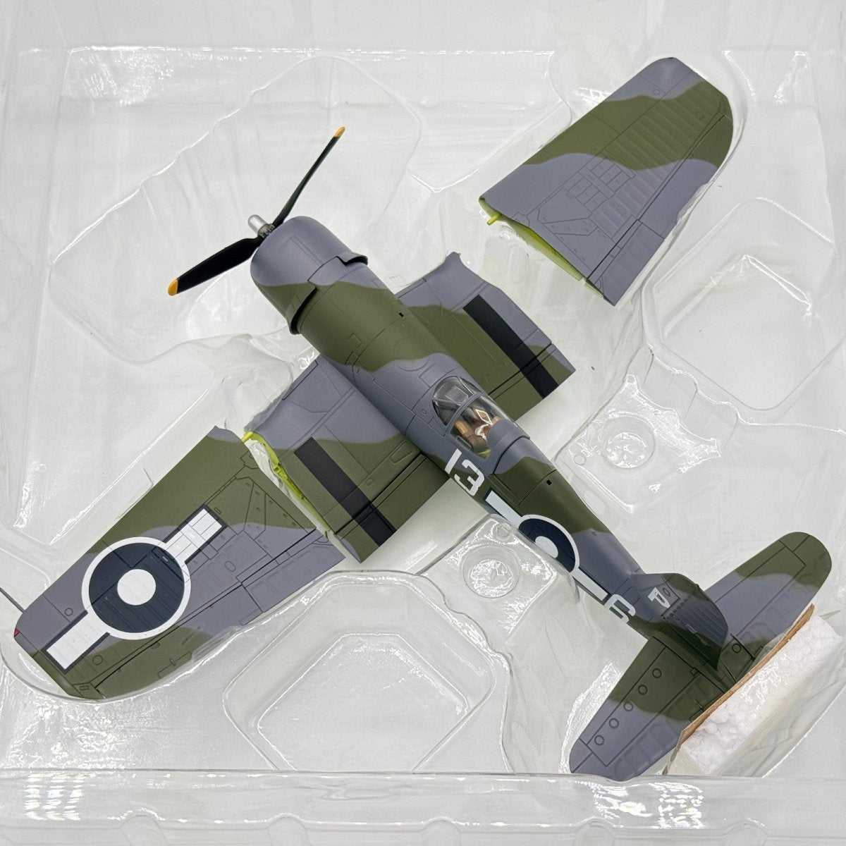 Hobby Master HA8205 1:48 Corsair Mk.II, 1836 Sqn, HMS Victorious, Sakishima 1945 - Hobby Master