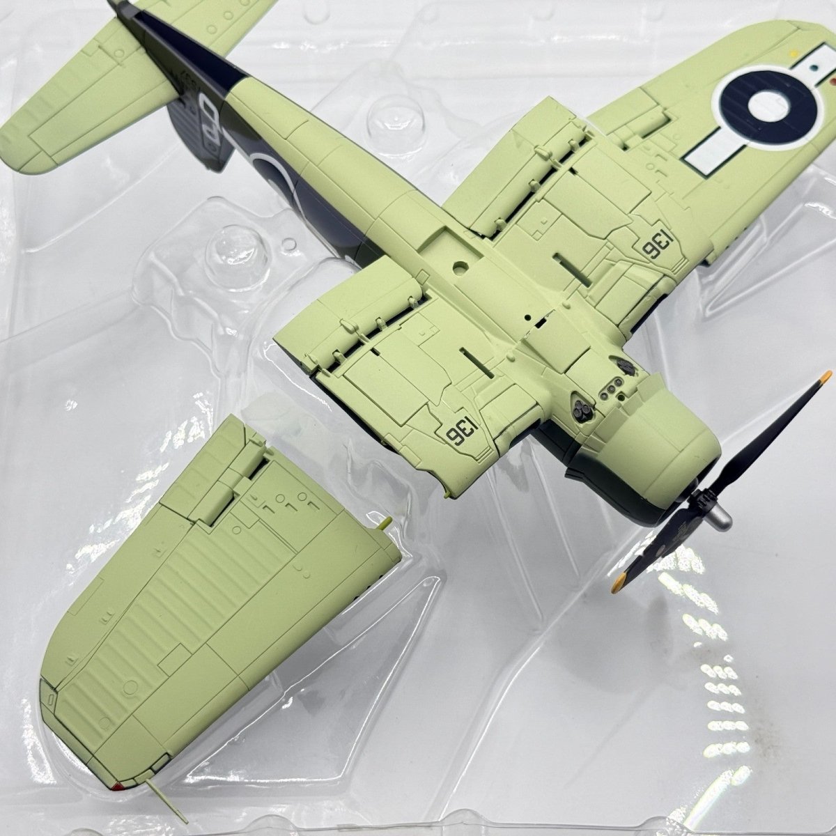 Hobby Master HA8205 1:48 Corsair Mk.II, 1836 Sqn, HMS Victorious, Sakishima 1945 - Hobby Master
