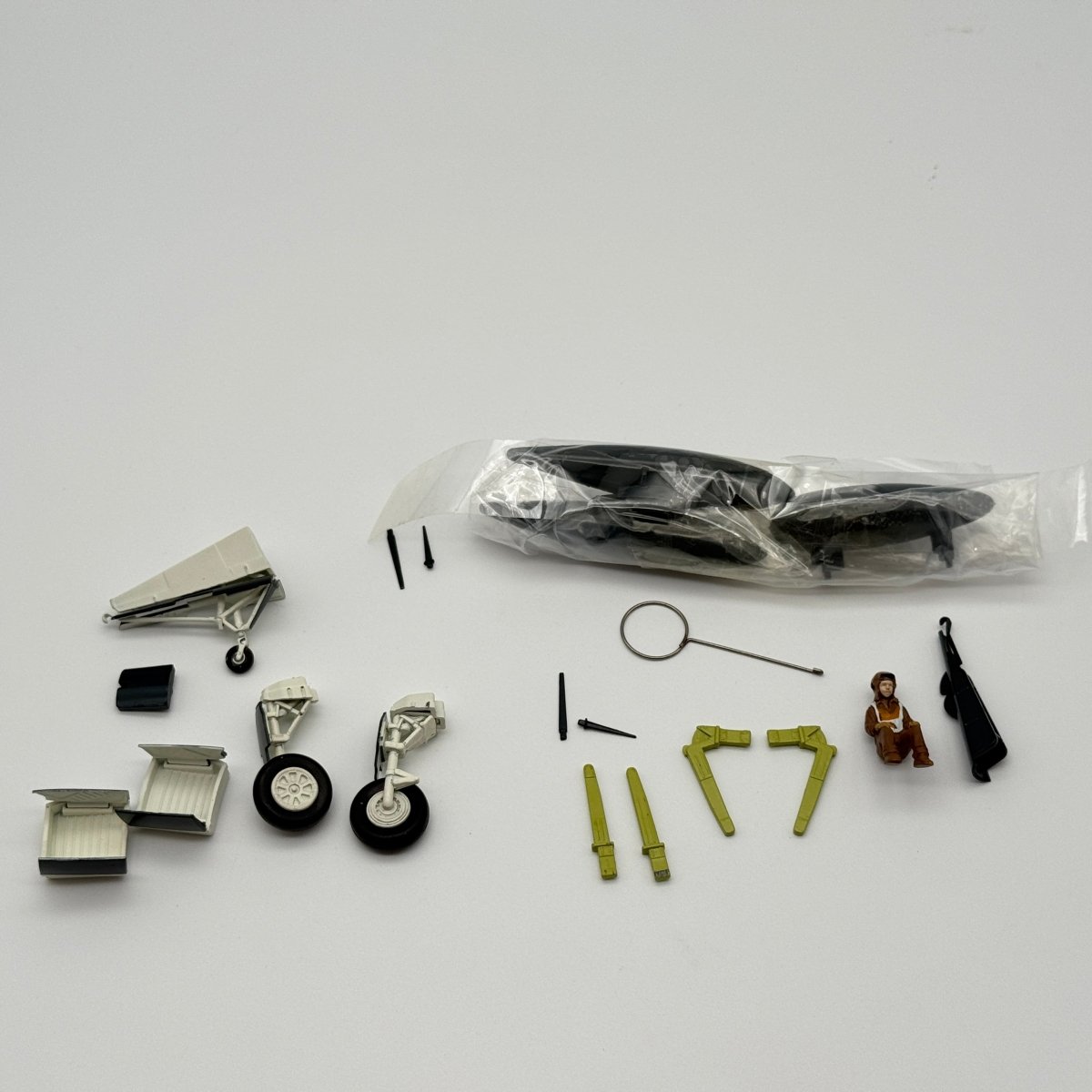 Hobby Master HA8209 1:48 Vought F4U Corsair RNZAF No.23 Sqn Kohimarama IX - Hobby Master