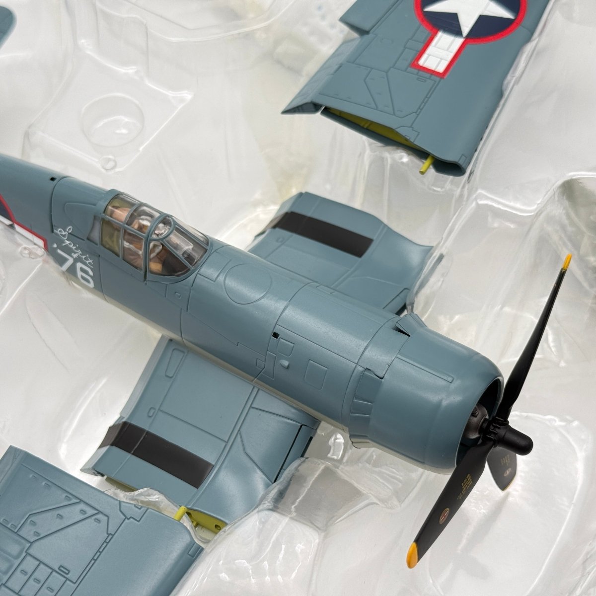 Hobby Master HA8211 1:48 Vought F4U Corsair USMC VMF - 215 Spirit of 76 - Hobby Master