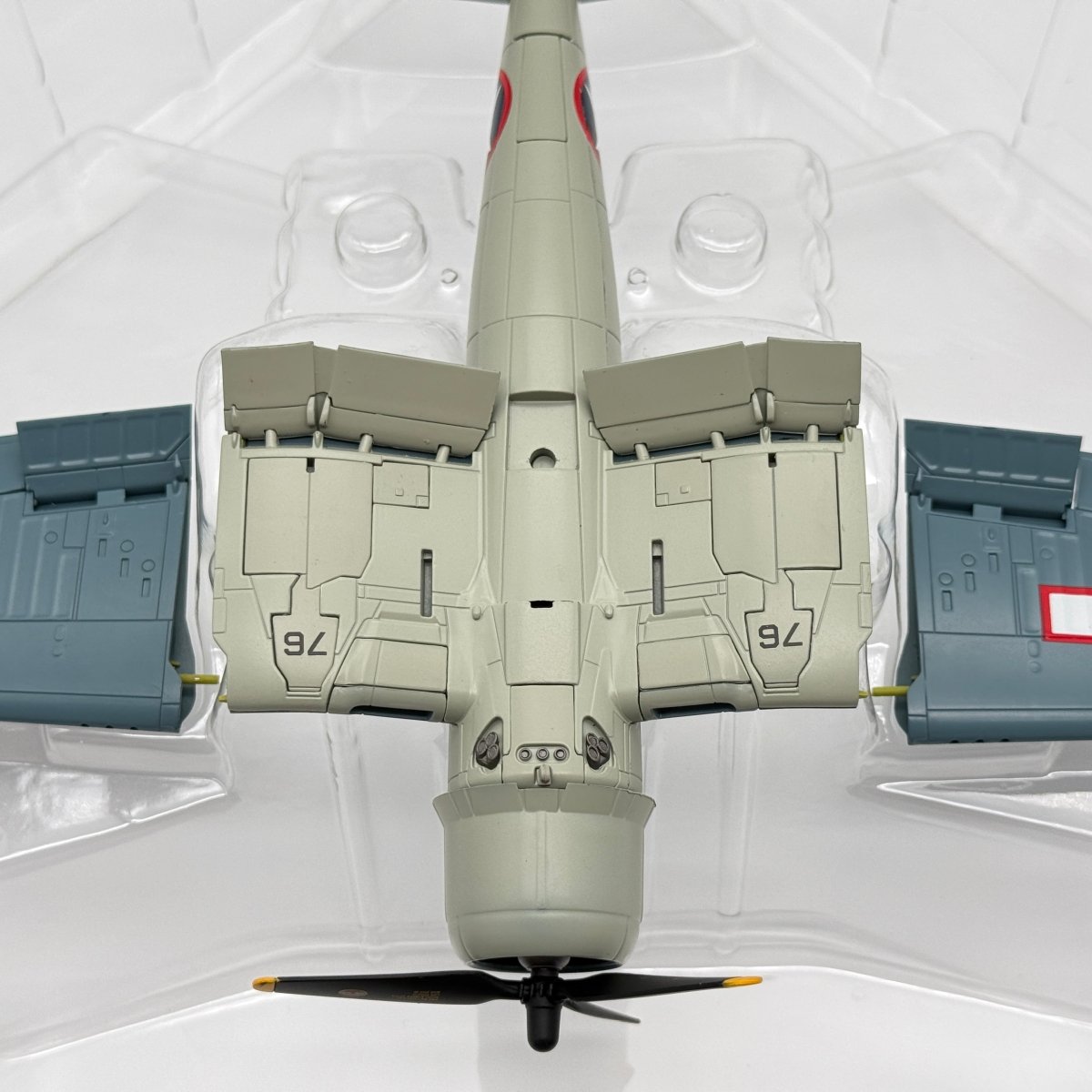 Hobby Master HA8211 1:48 Vought F4U Corsair USMC VMF - 215 Spirit of 76 - Hobby Master