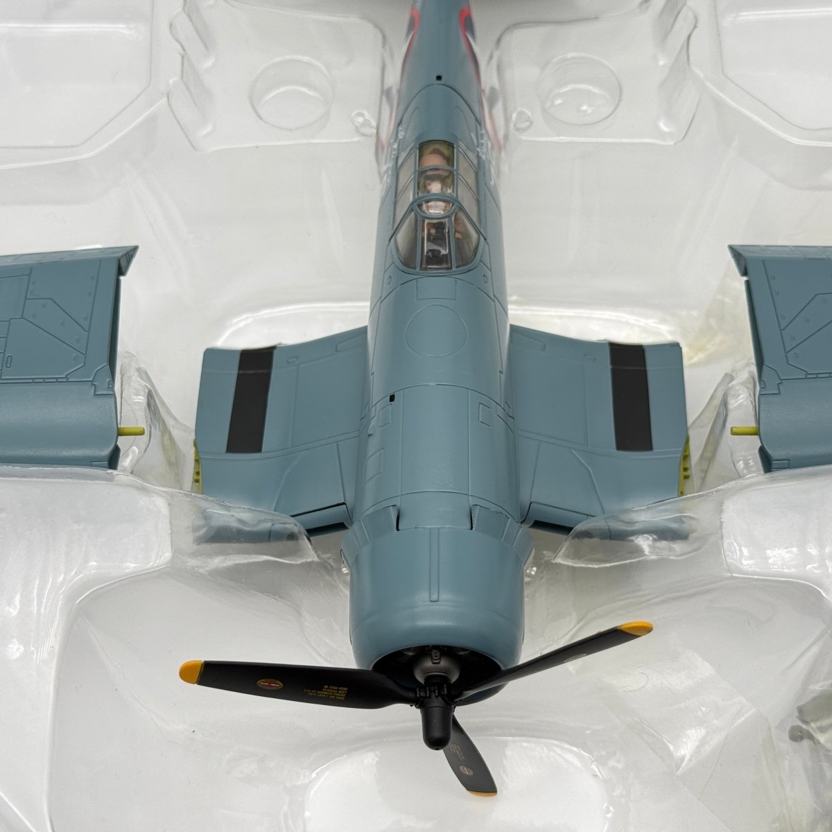 Hobby Master HA8211 1:48 Vought F4U Corsair USMC VMF - 215 Spirit of 76 - Hobby Master
