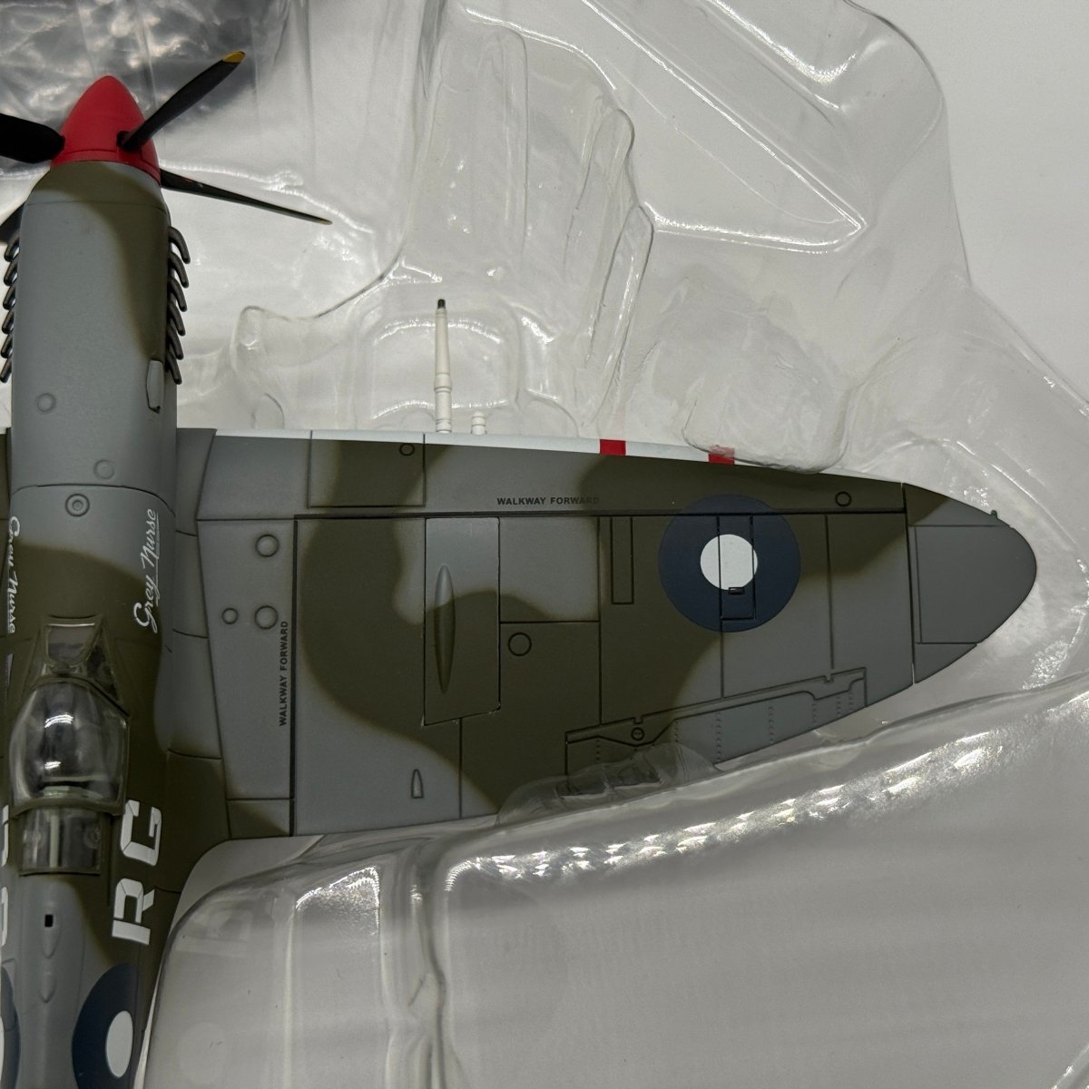 Hobby Master HA8303 1:48 Supermarine Spitfire Mk VIII RAAF No.457 Sqn Grey Nurse - Hobby Master