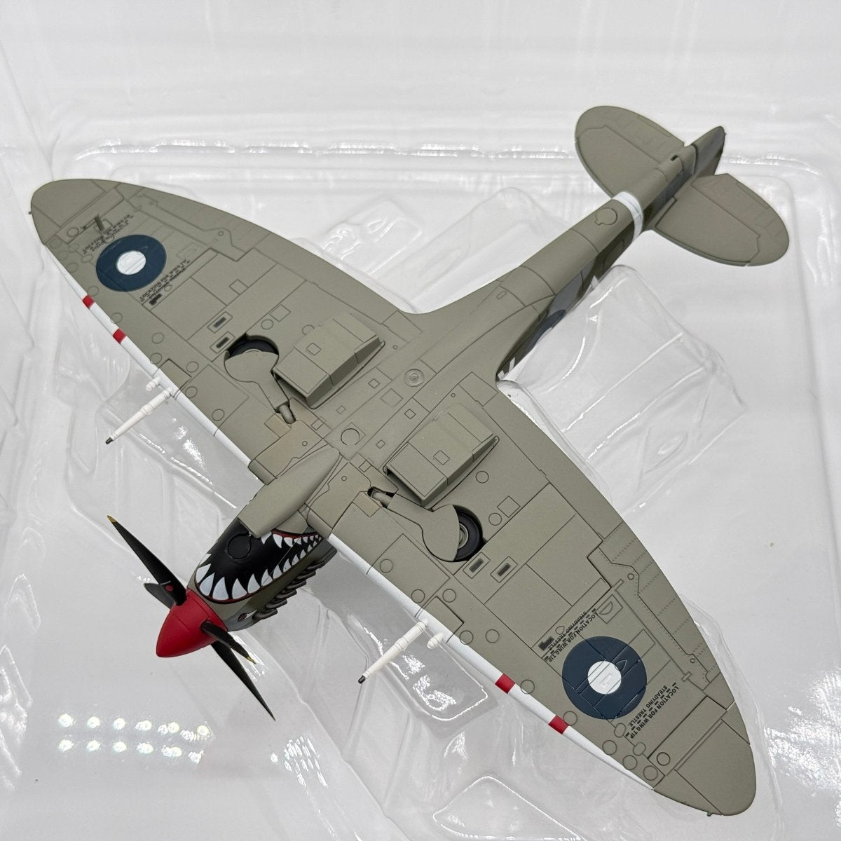Hobby Master HA8303 1:48 Supermarine Spitfire Mk VIII RAAF No.457 Sqn Grey Nurse - Hobby Master