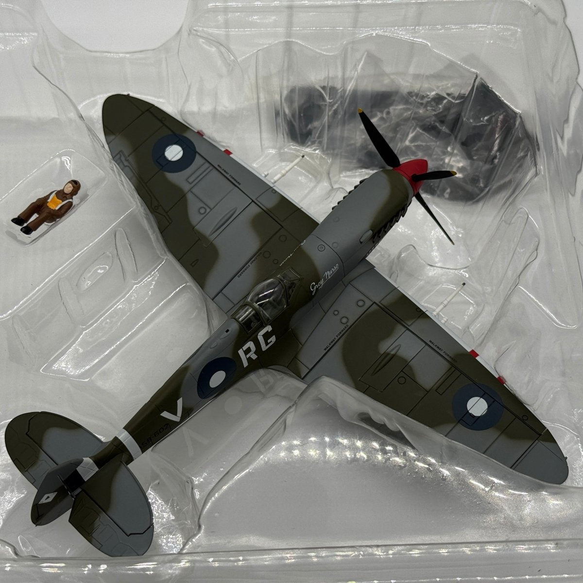 Hobby Master HA8303 1:48 Supermarine Spitfire Mk VIII RAAF No.457 Sqn Grey Nurse - Hobby Master