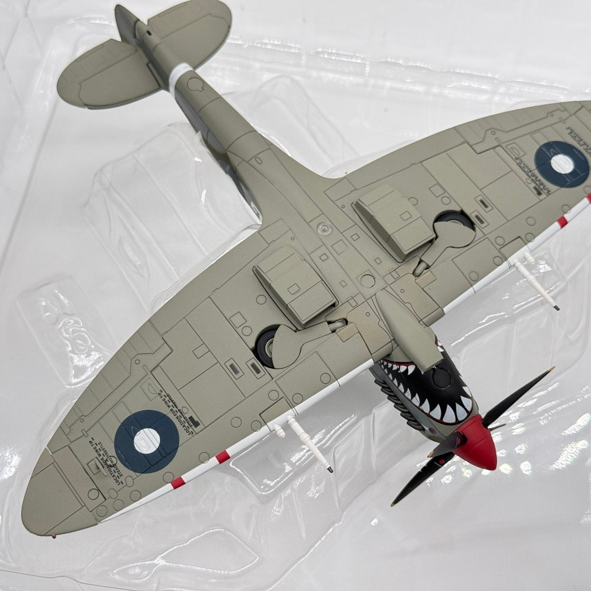 Hobby Master HA8303 1:48 Supermarine Spitfire Mk VIII RAAF No.457 Sqn Grey Nurse - Hobby Master