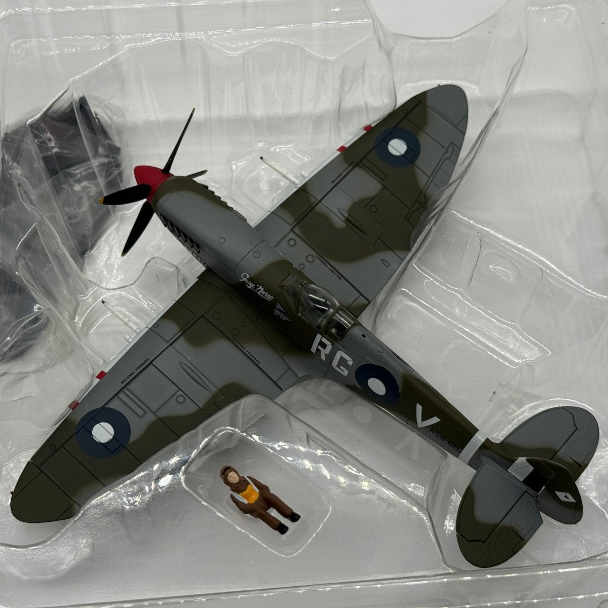 Hobby Master HA8303 1:48 Supermarine Spitfire Mk VIII RAAF No.457 Sqn Grey Nurse - Hobby Master