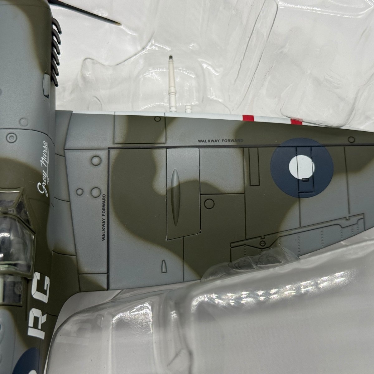 Hobby Master HA8303 1:48 Supermarine Spitfire Mk VIII RAAF No.457 Sqn Grey Nurse - Hobby Master