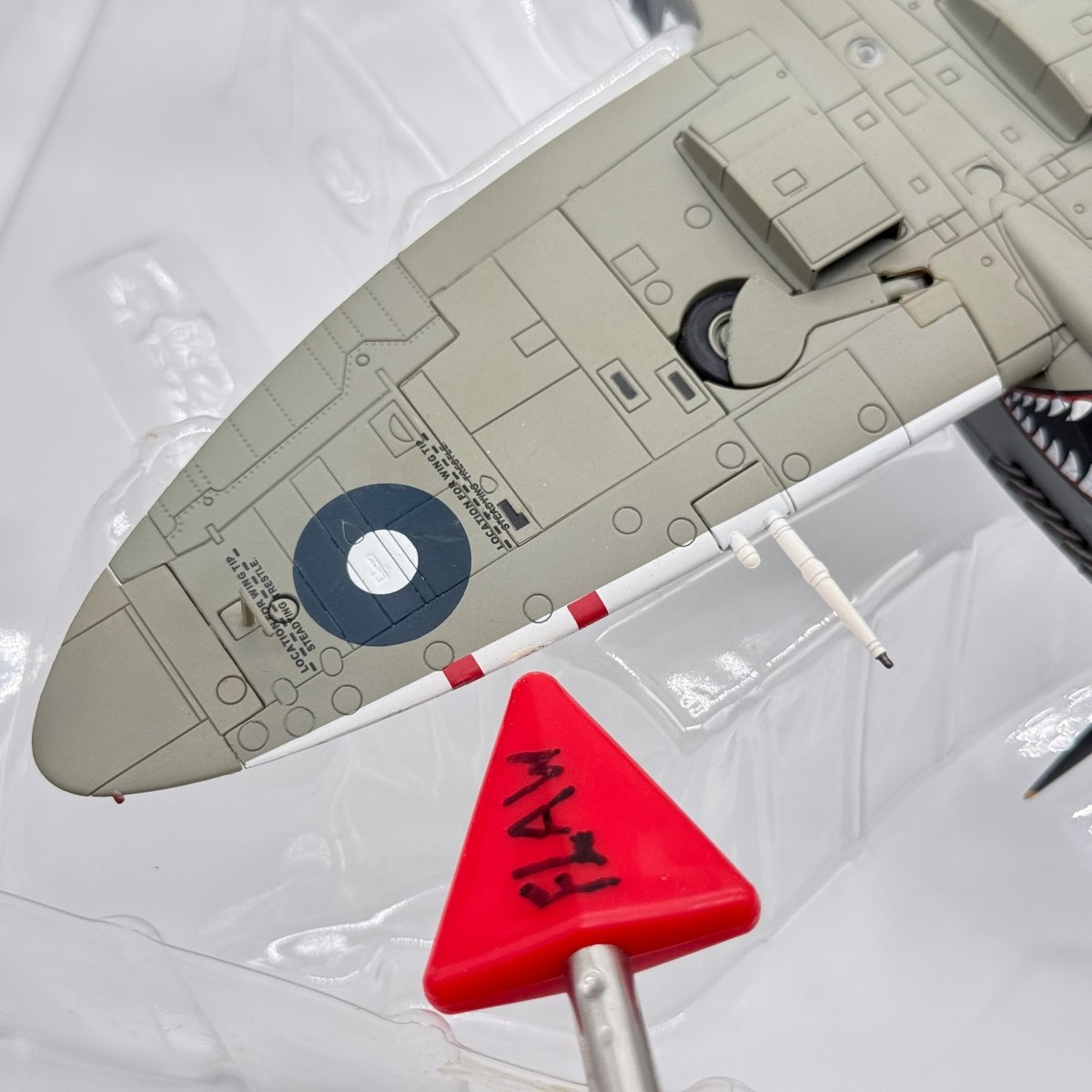 Hobby Master HA8303 1:48 Supermarine Spitfire Mk VIII RAAF No.457 Sqn Grey Nurse *ISSUES* - Hobby Master