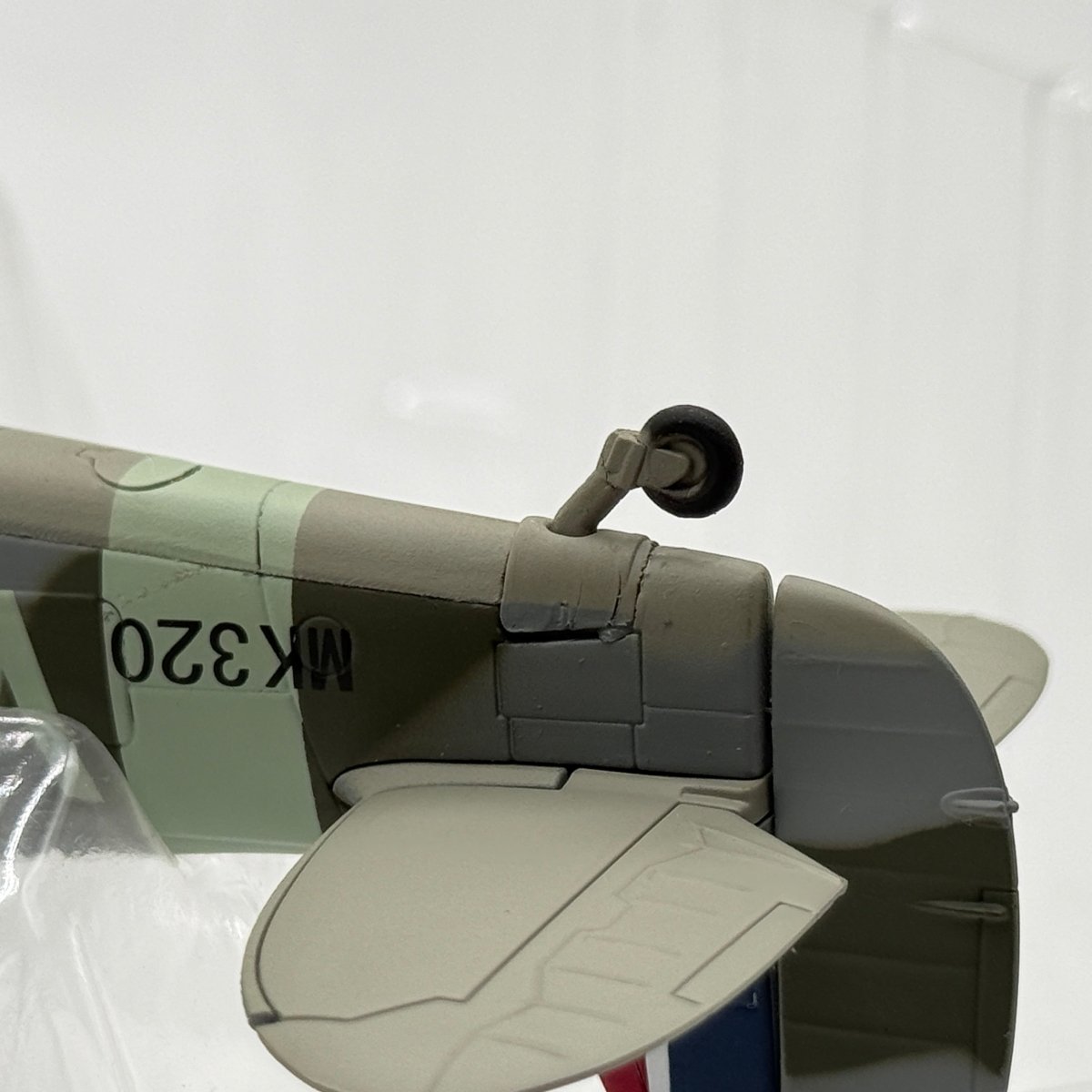 Hobby Master HA8306 1:48 Supermarine Spitfire Mk IX RAF No.322 Dutch Sqn 1944 - Hobby Master