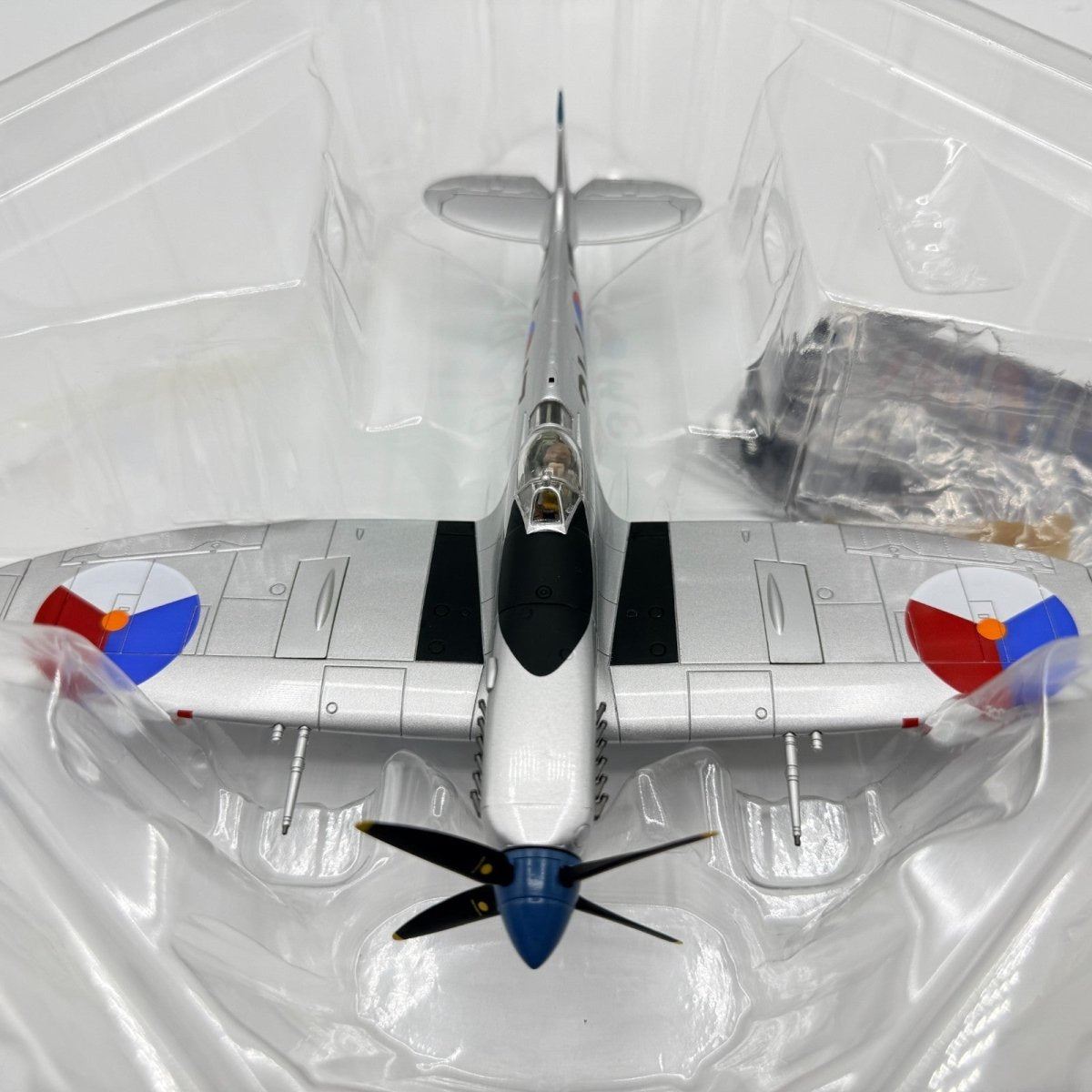 Hobby Master HA8308 1:48 Supermarine Spitfire LF IX MK732 (PH - OUQ) RNLAF - Hobby Master