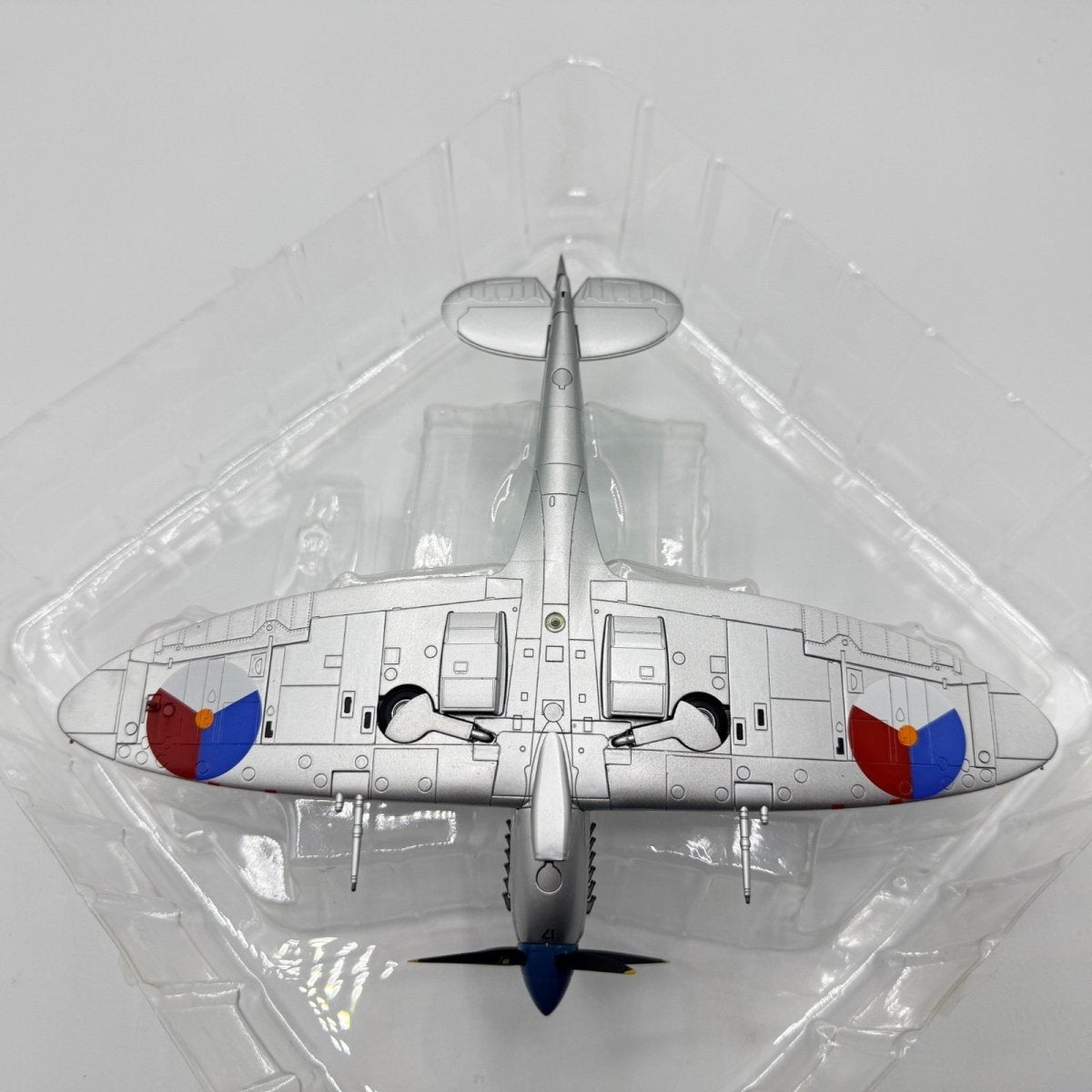 Hobby Master HA8308 1:48 Supermarine Spitfire LF IX MK732 (PH - OUQ) RNLAF - Hobby Master