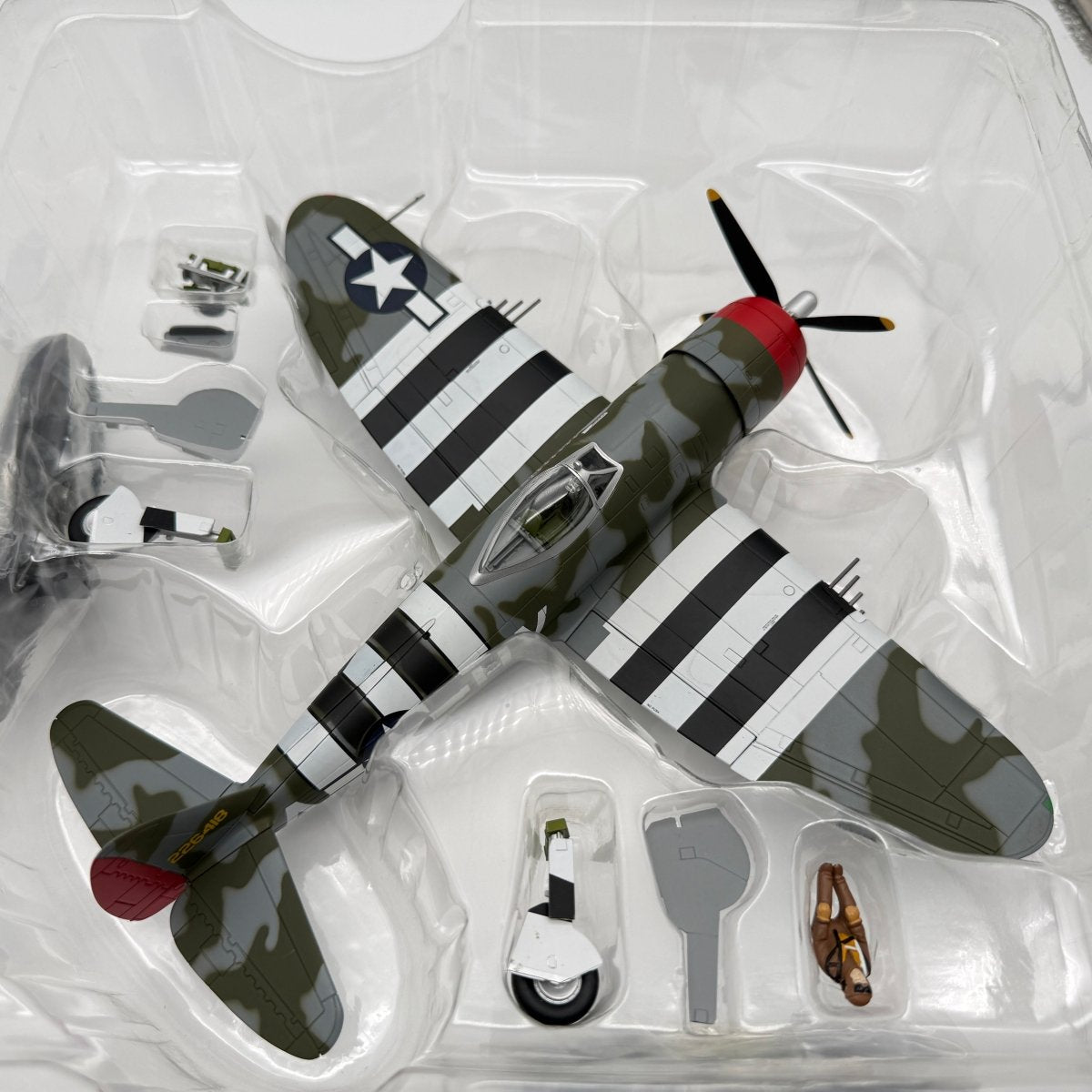 Hobby Master HA8401 1:48 Republic P - 47D Thunderbolt Gabby Gabreski 56th FG - Hobby Master