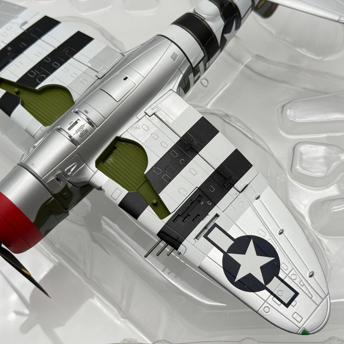 Hobby Master HA8401 1:48 Republic P - 47D Thunderbolt Gabby Gabreski 56th FG - Hobby Master
