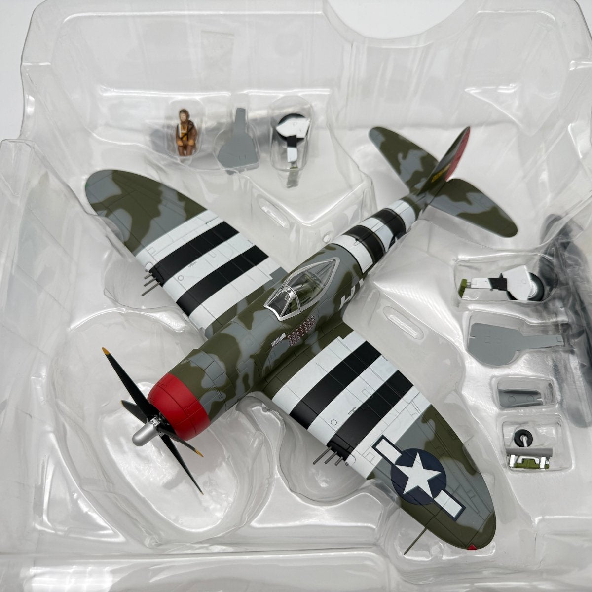 Hobby Master HA8401 1:48 Republic P - 47D Thunderbolt Gabby Gabreski 56th FG - Hobby Master