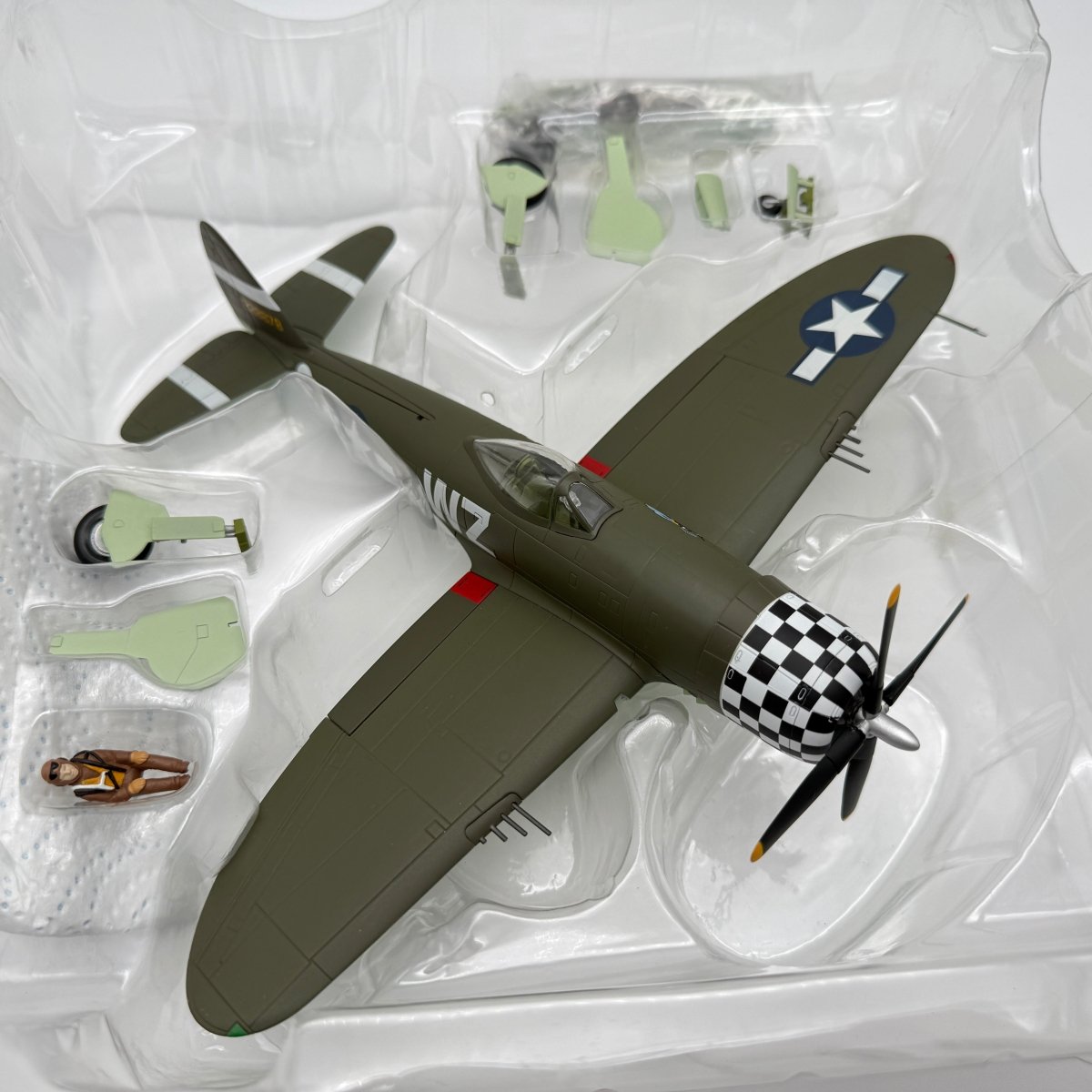 Hobby Master HA8410 1:48 Republic P - 47D Thunderbolt USAAF 78th FG Eileen - Hobby Master